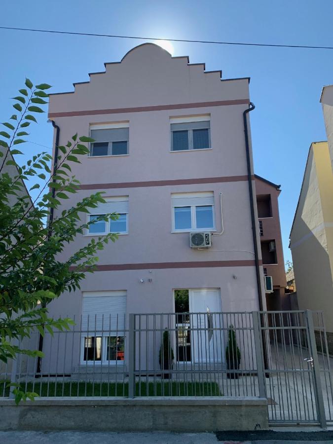 Apartman Spring Σόμπορ Εξωτερικό φωτογραφία